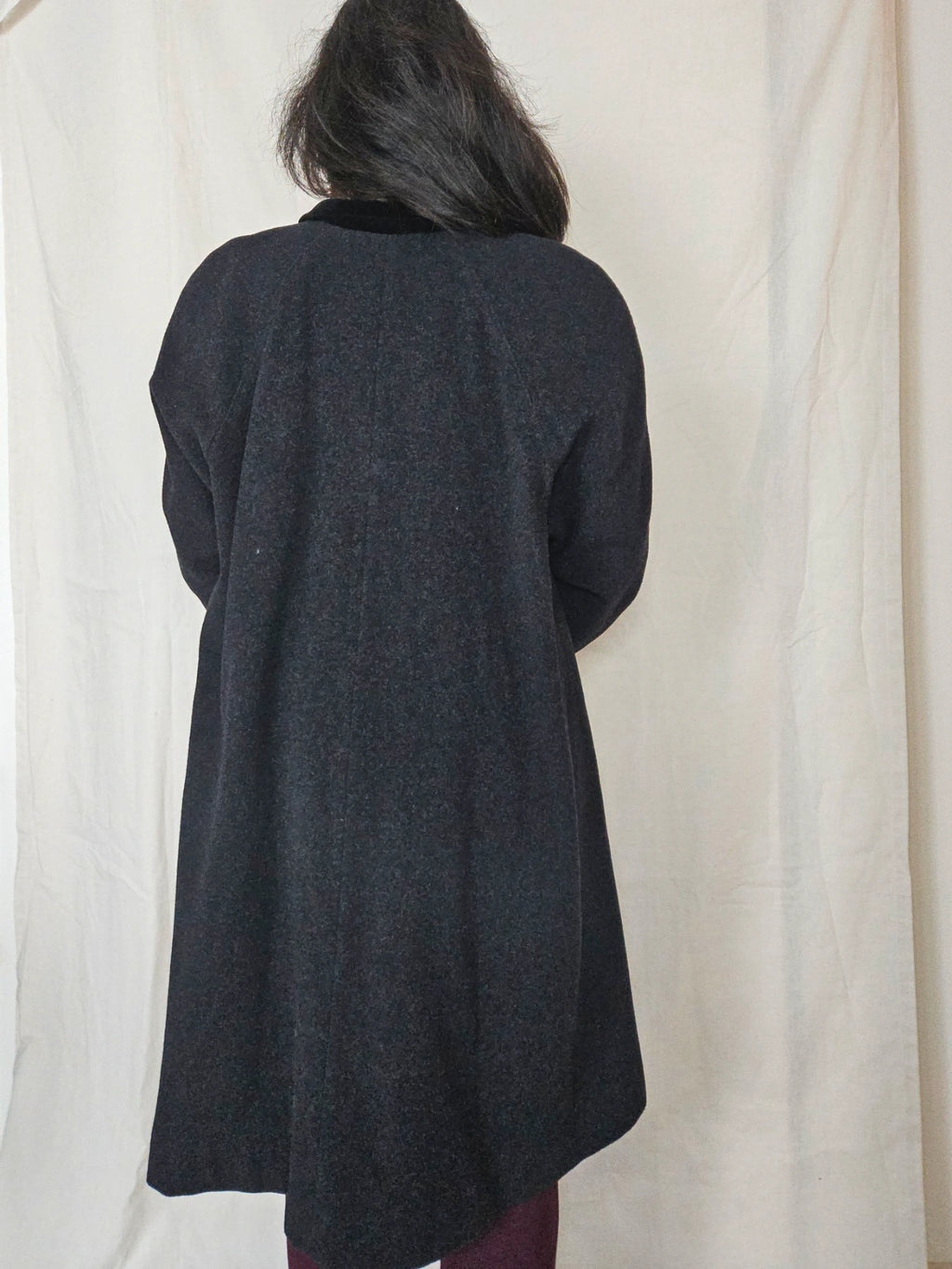Noor - donkergrijze wollen mantel | XL