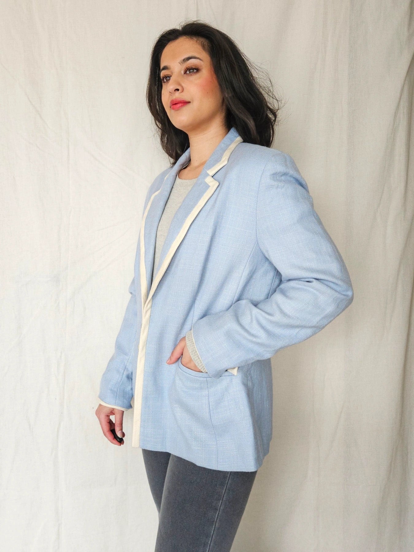 Elara - lichtblauwe blazer, zijde & wol | M