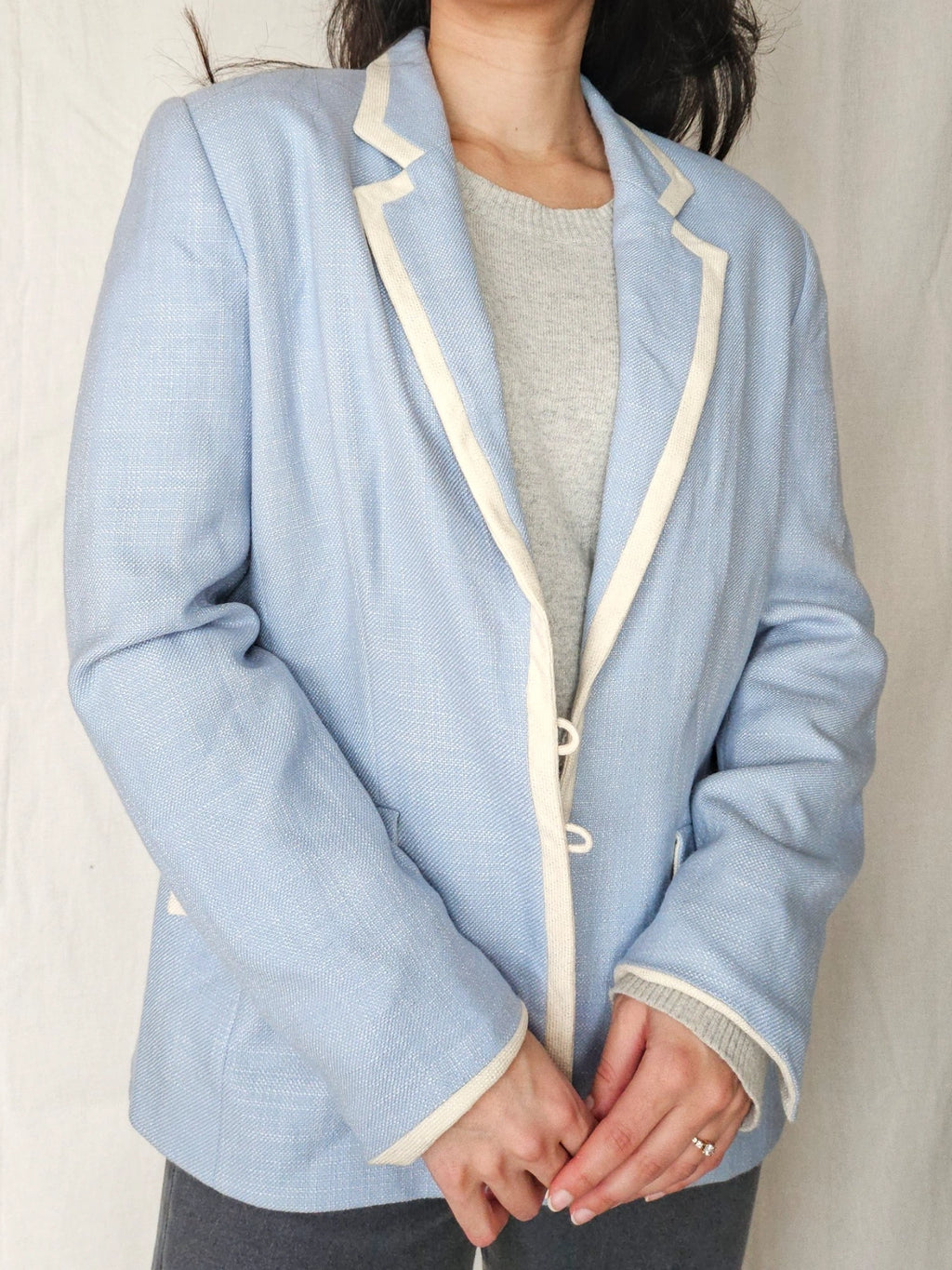 Elara - lichtblauwe blazer, zijde & wol | M