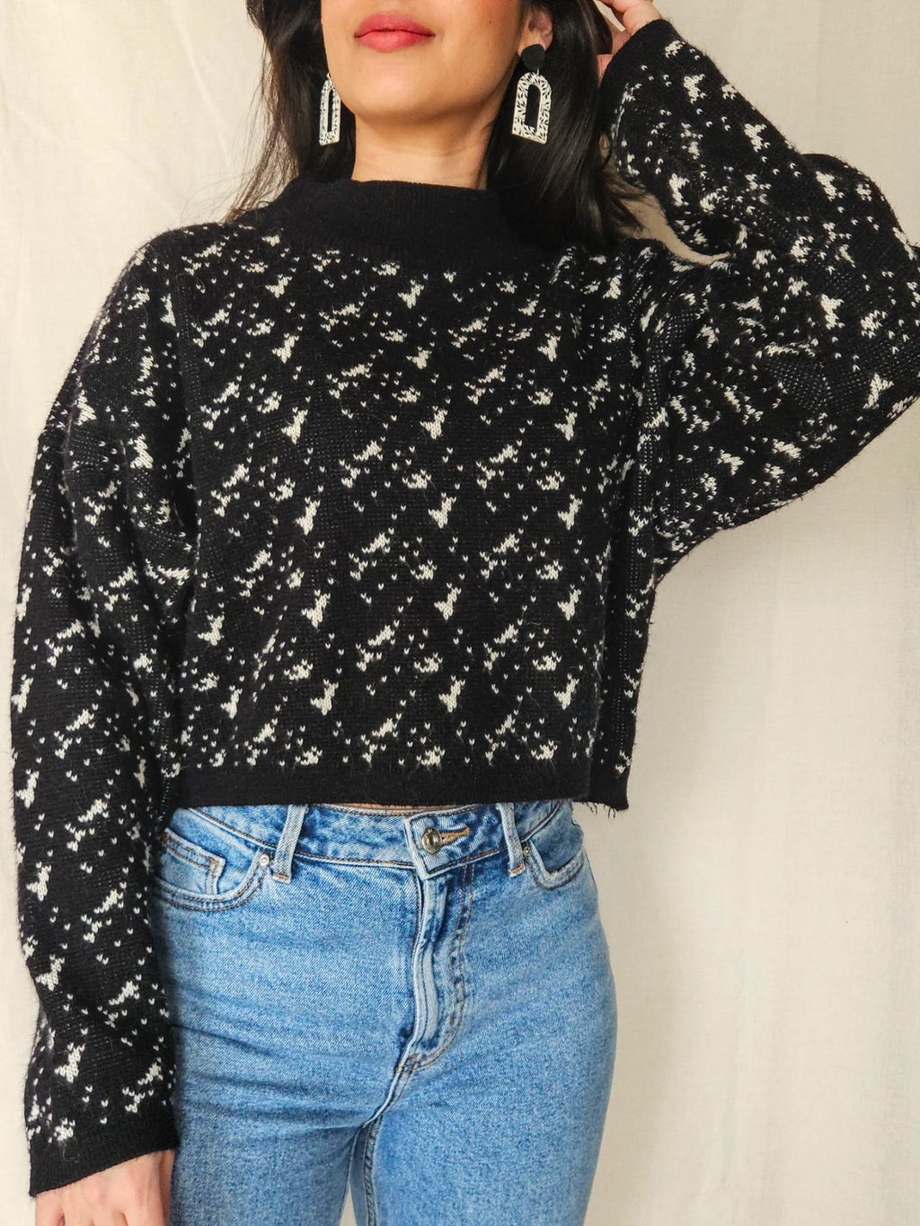 Elske - cropped zwarte vintage trui met col | M