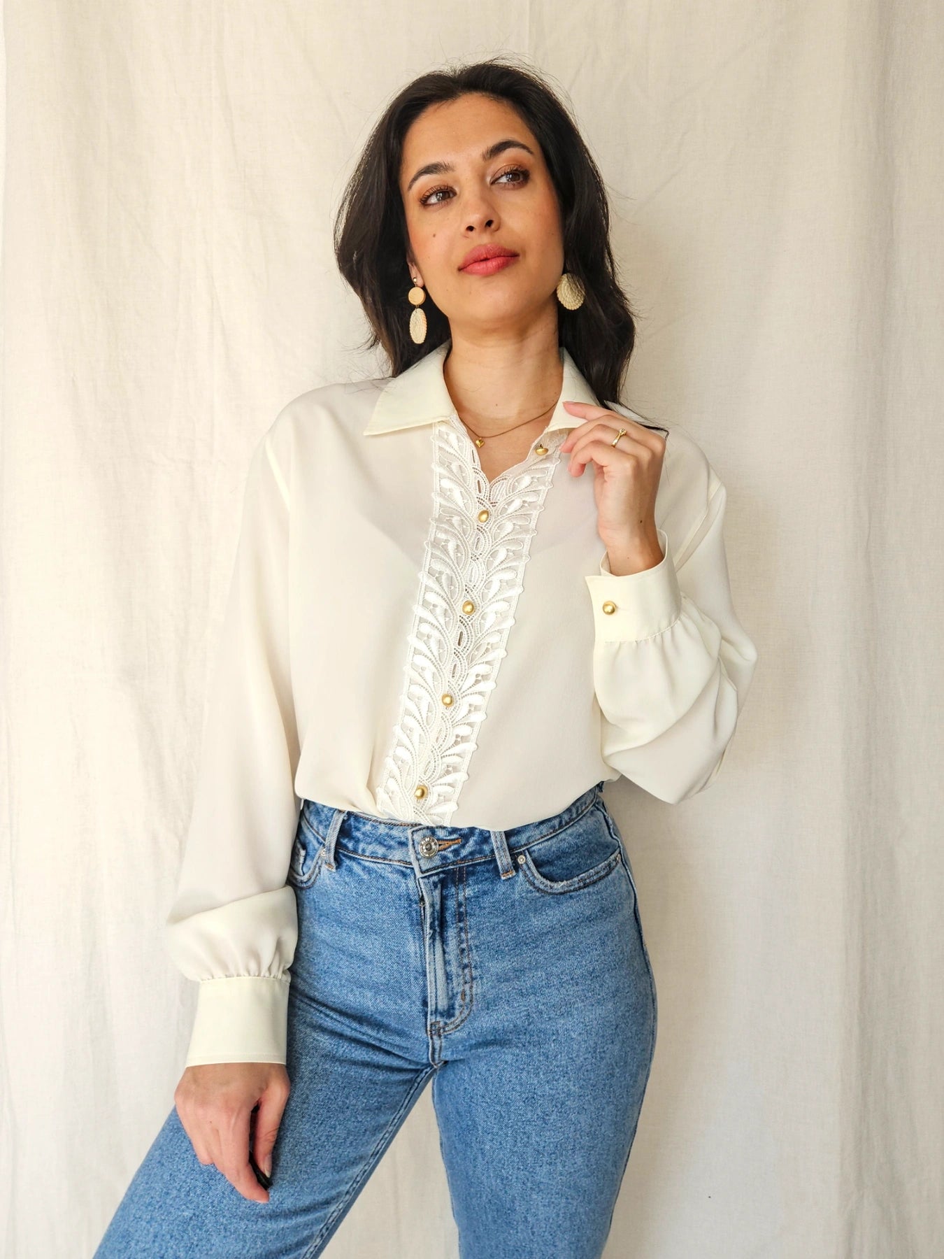 Thalia - pastelgele vintage blouse met kant | XL