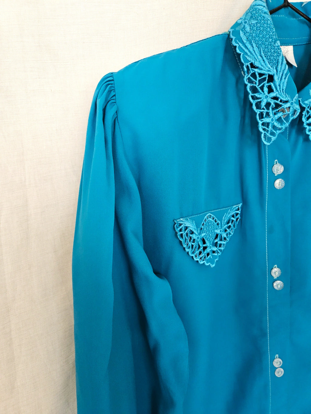 Sanna - vintage blouse met geborduurde details | M