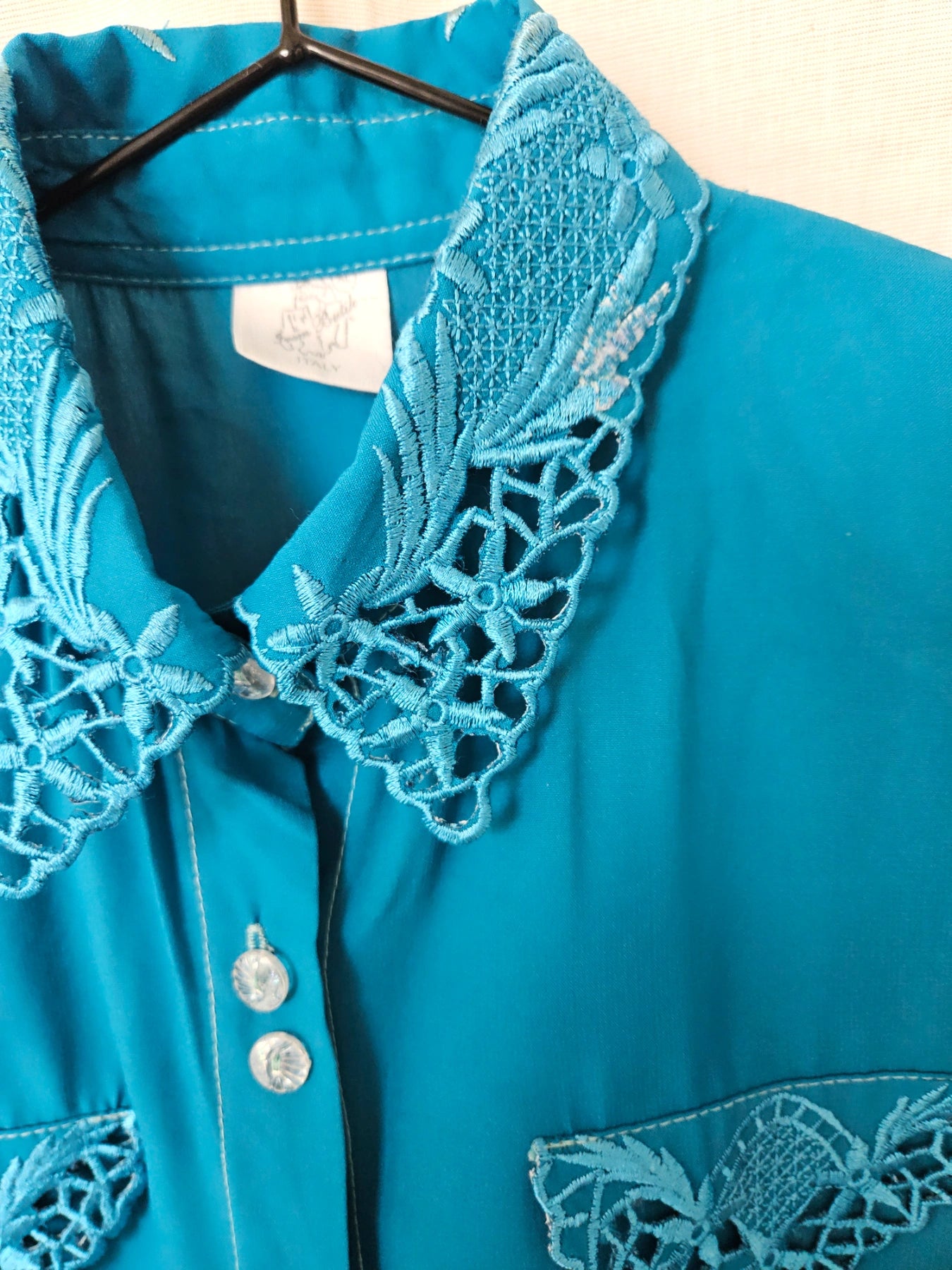Sanna - vintage blouse met geborduurde details | M