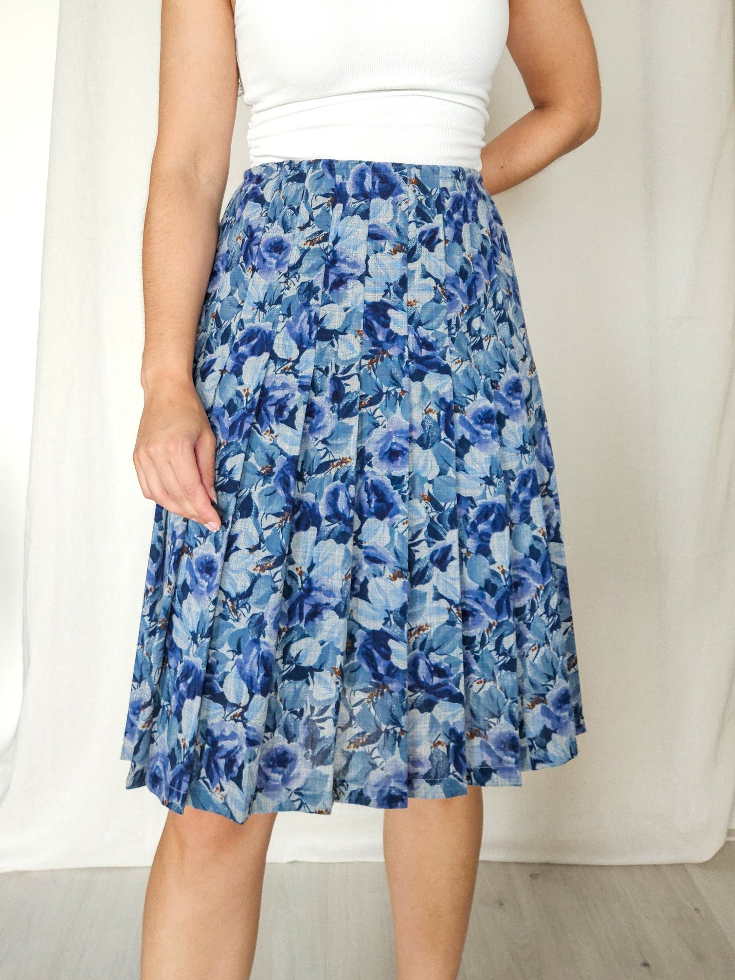 Odelia - korte vintage rok, wol | XL