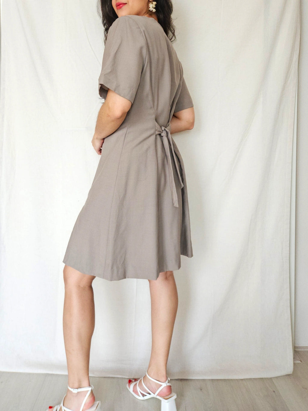 Cleo - korte grijze vintage jurk | M