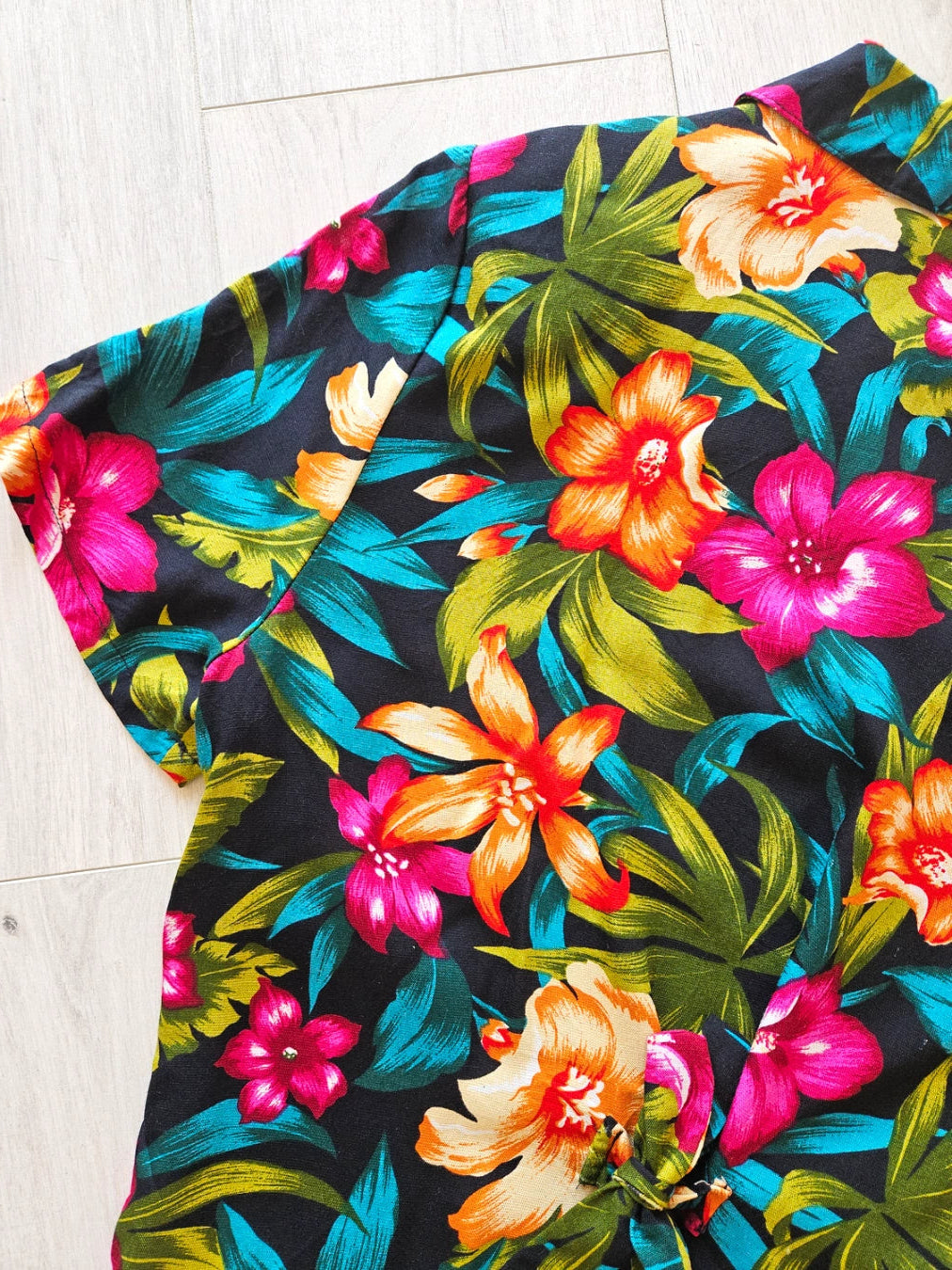 Maia - vintage blouse met strik | M