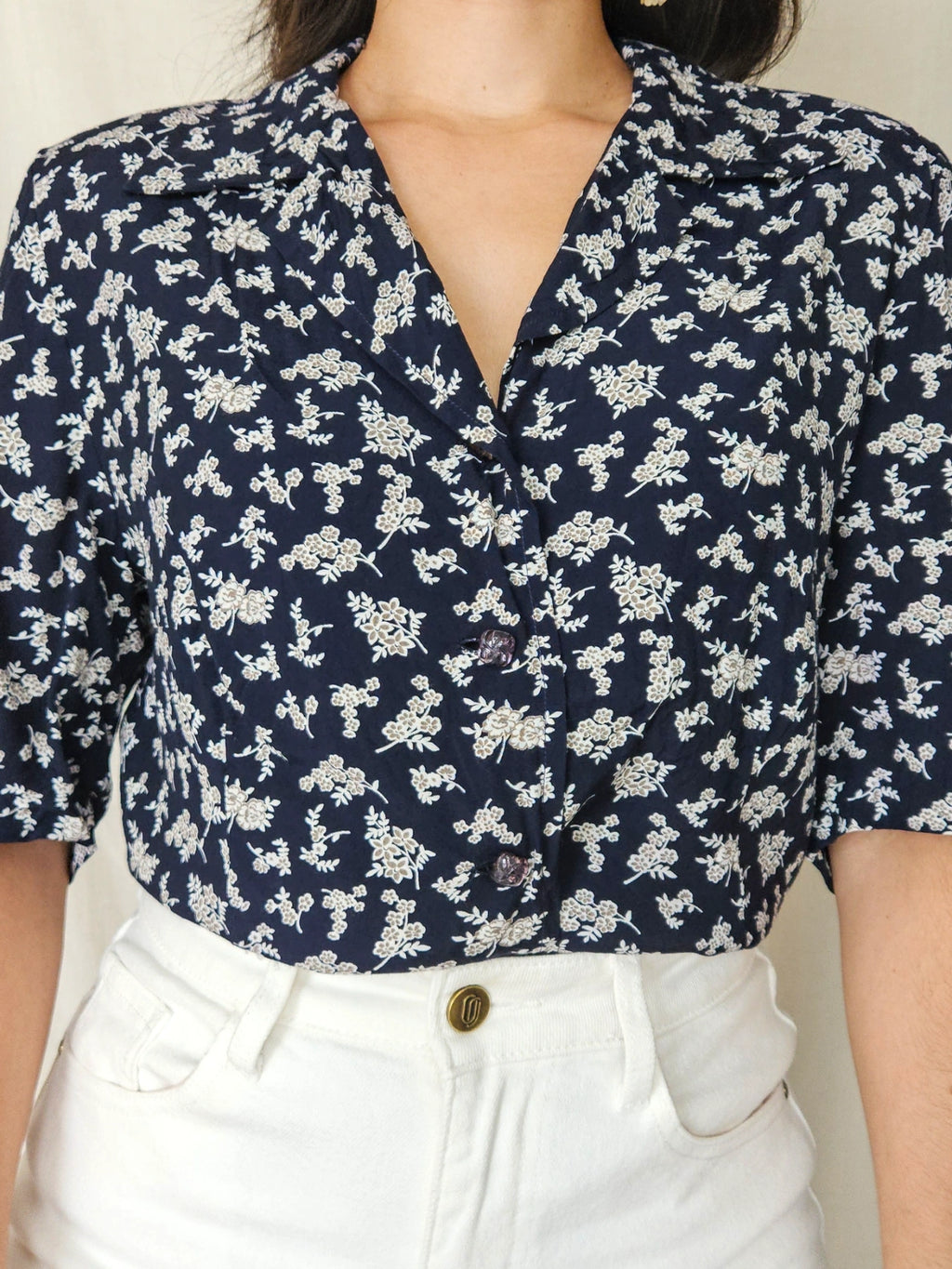 Thalia - donkerblauwe blouse met korte mouw | M