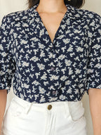 Thalia - donkerblauwe blouse met korte mouw | M