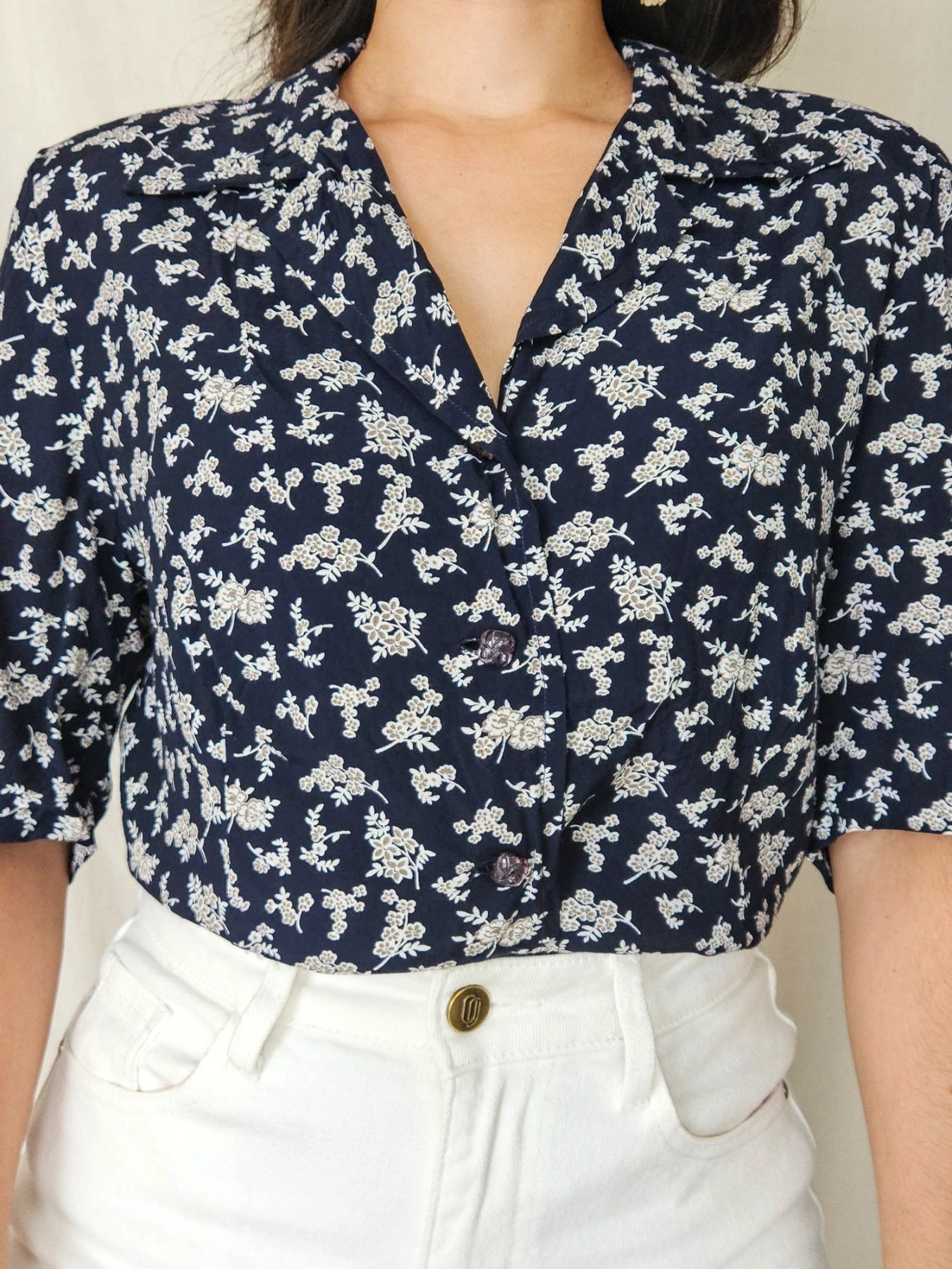 Thalia - donkerblauwe blouse met korte mouw | M