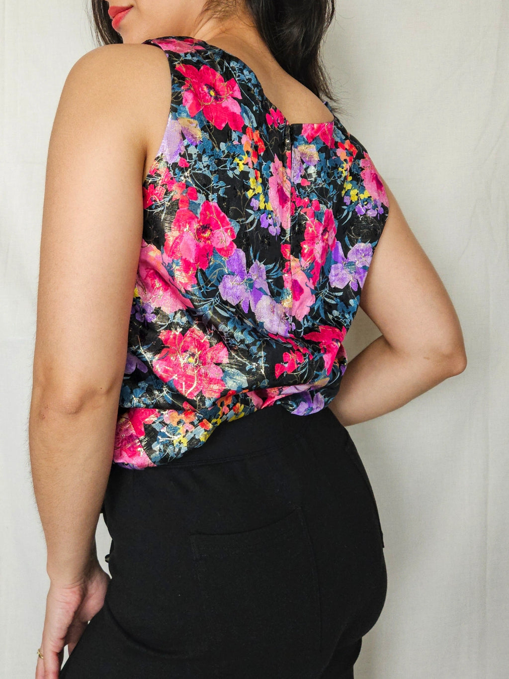 Astra - kleurrijke vintage top met glans | M