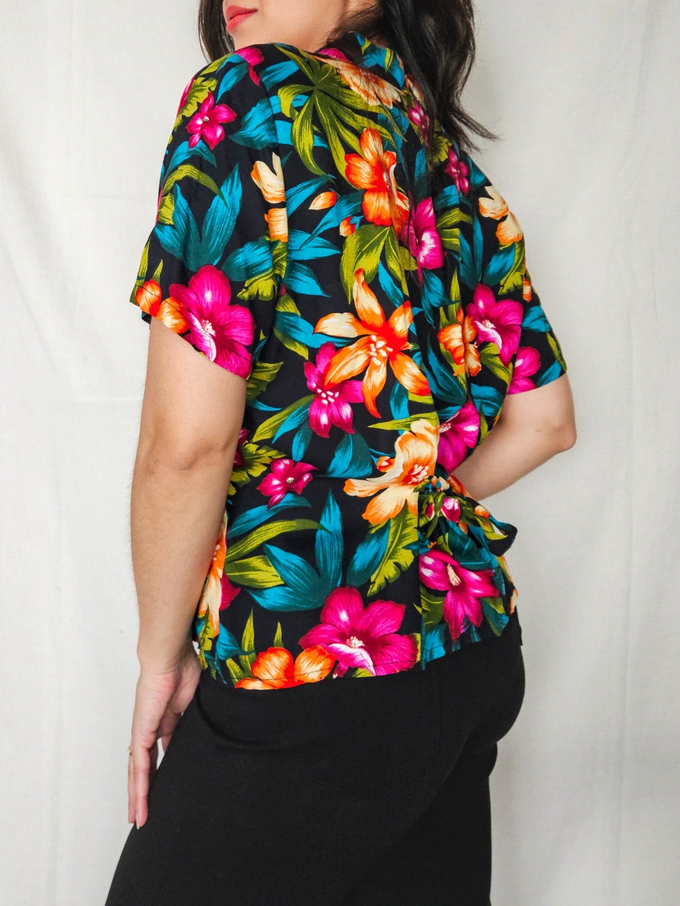 Maia - vintage blouse met strik | M