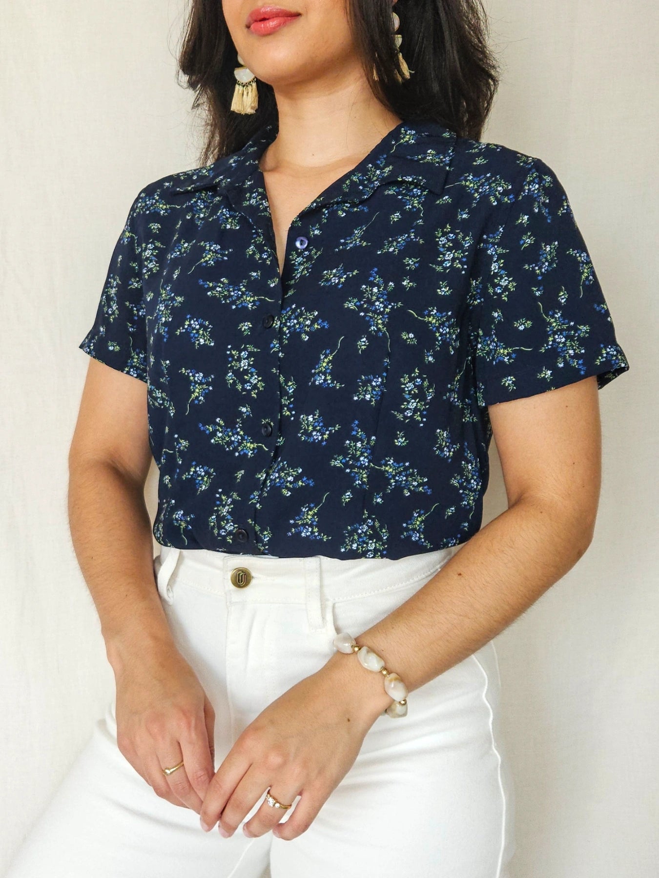 Salome - donkerblauwe vintage blouse met korte mouw | M