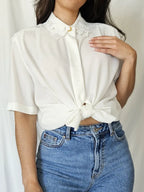 White vintage blouse with lace collar | XL