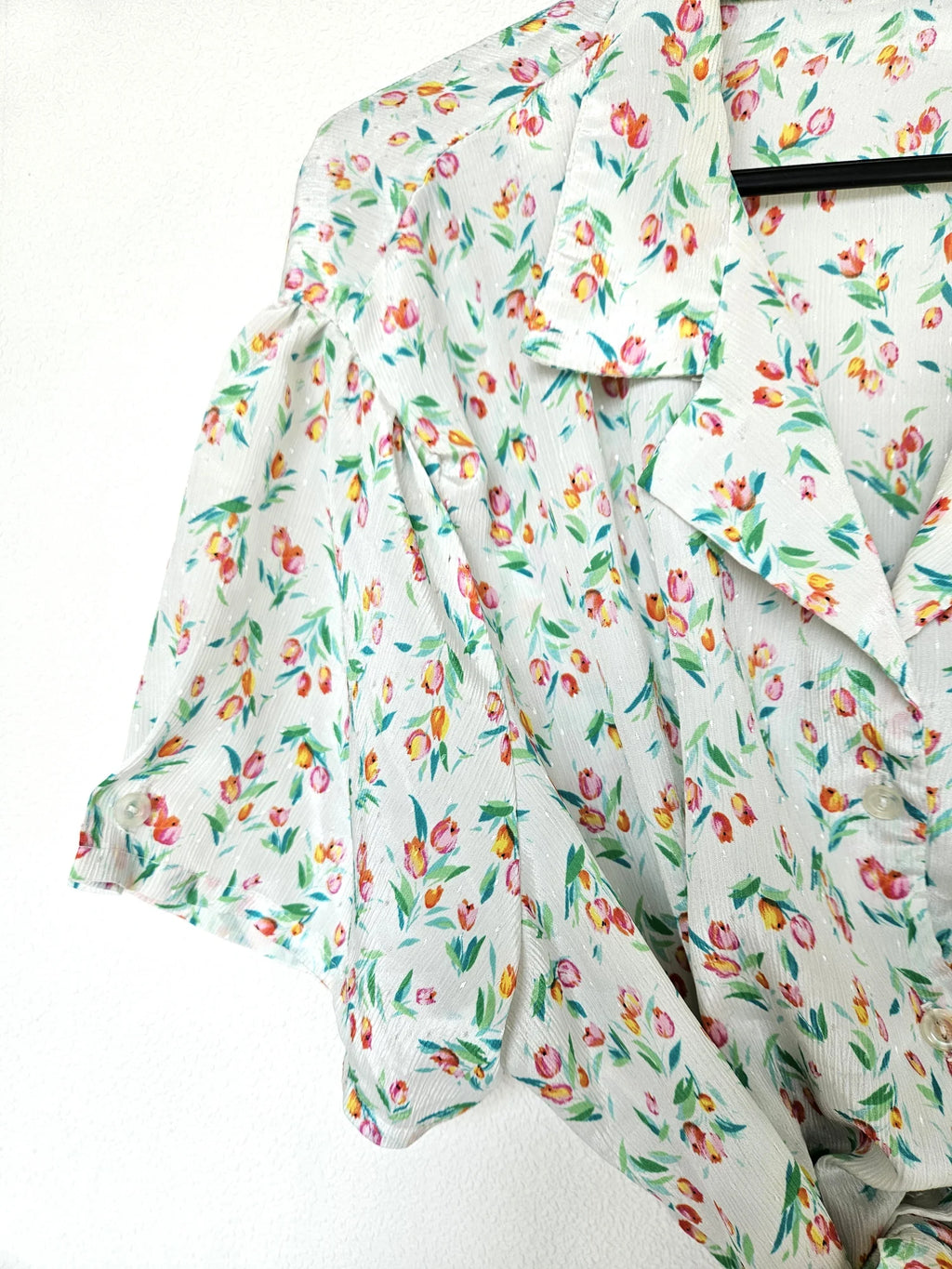 Airy vintage blouse with a light sheen | XXL