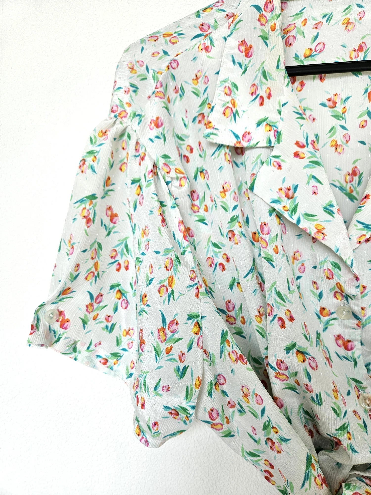 Airy vintage blouse with a light sheen | XXL