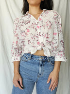 White vintage blouse with flowers | XL
