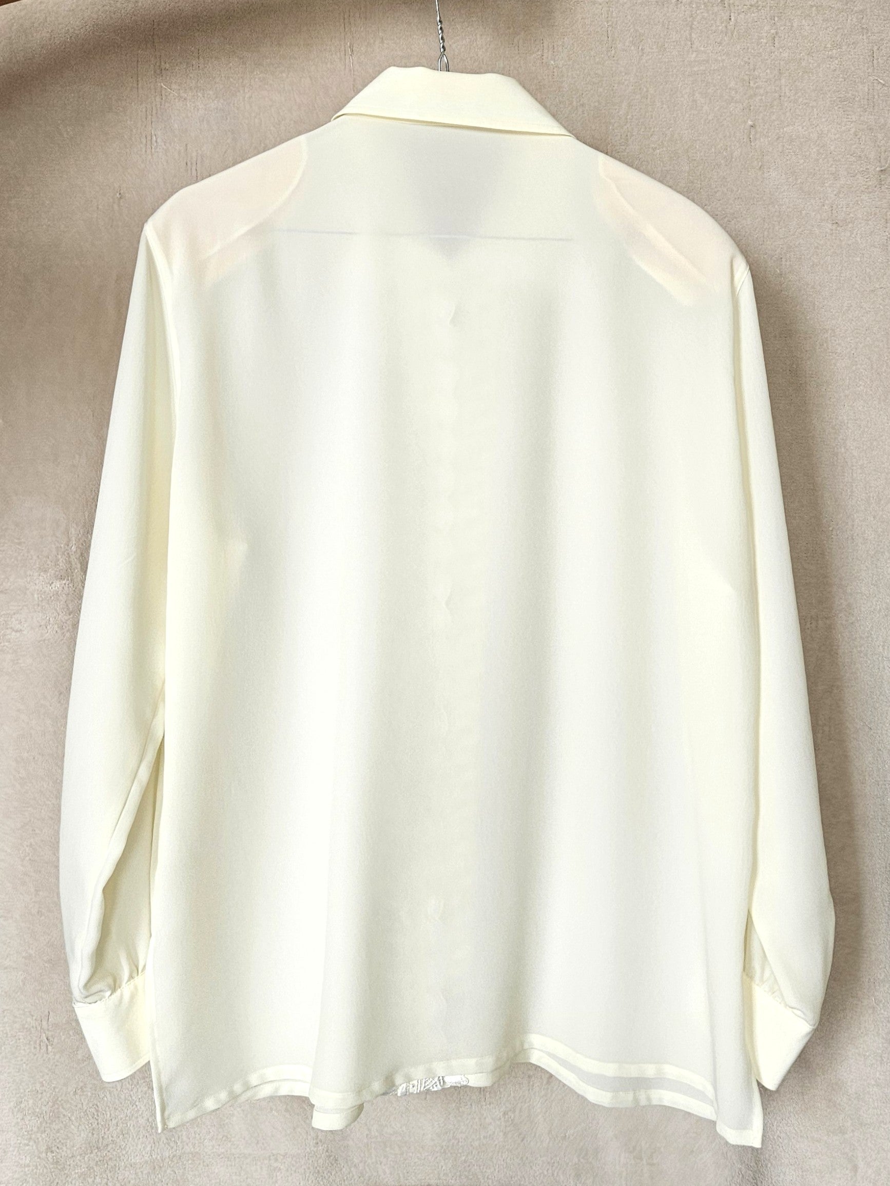 Thalia - pastelgele vintage blouse met kant | XL