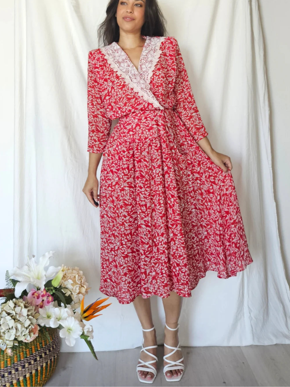 Rode vintage overslag jurk met kant | XS