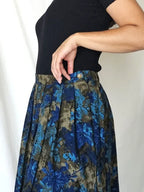 Dun wollen vintage rok met blauwe bloemen | M/L