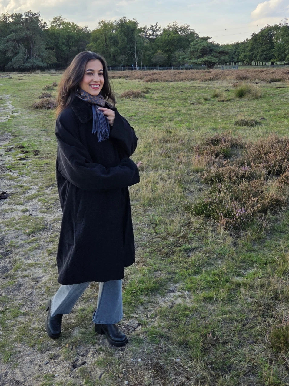 Zwarte vintage winterjas met verborgen rits | XXL