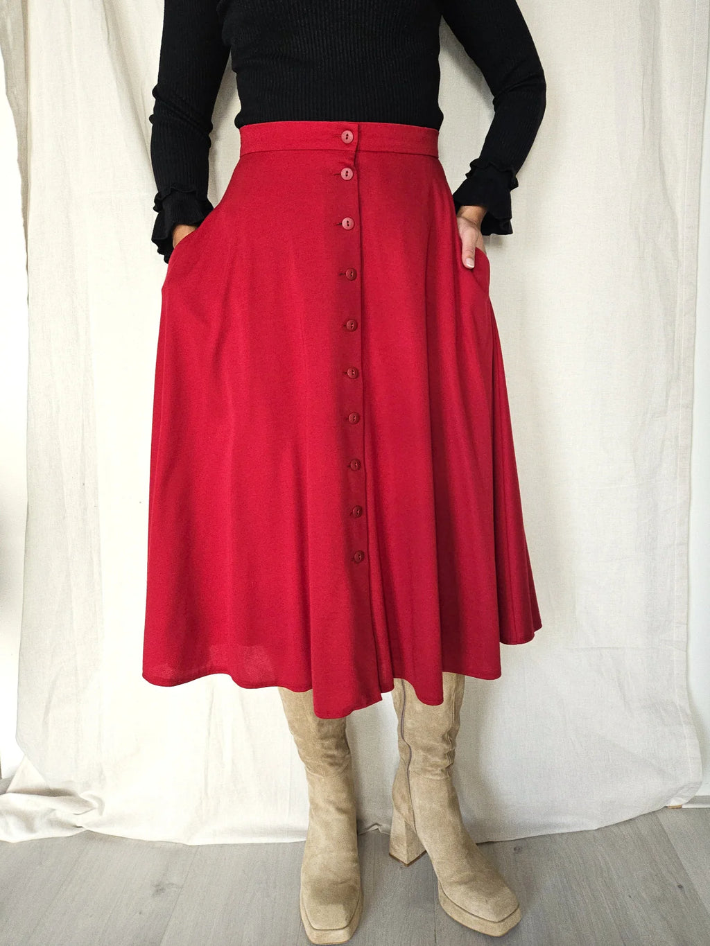 Red button-through vintage skirt | M
